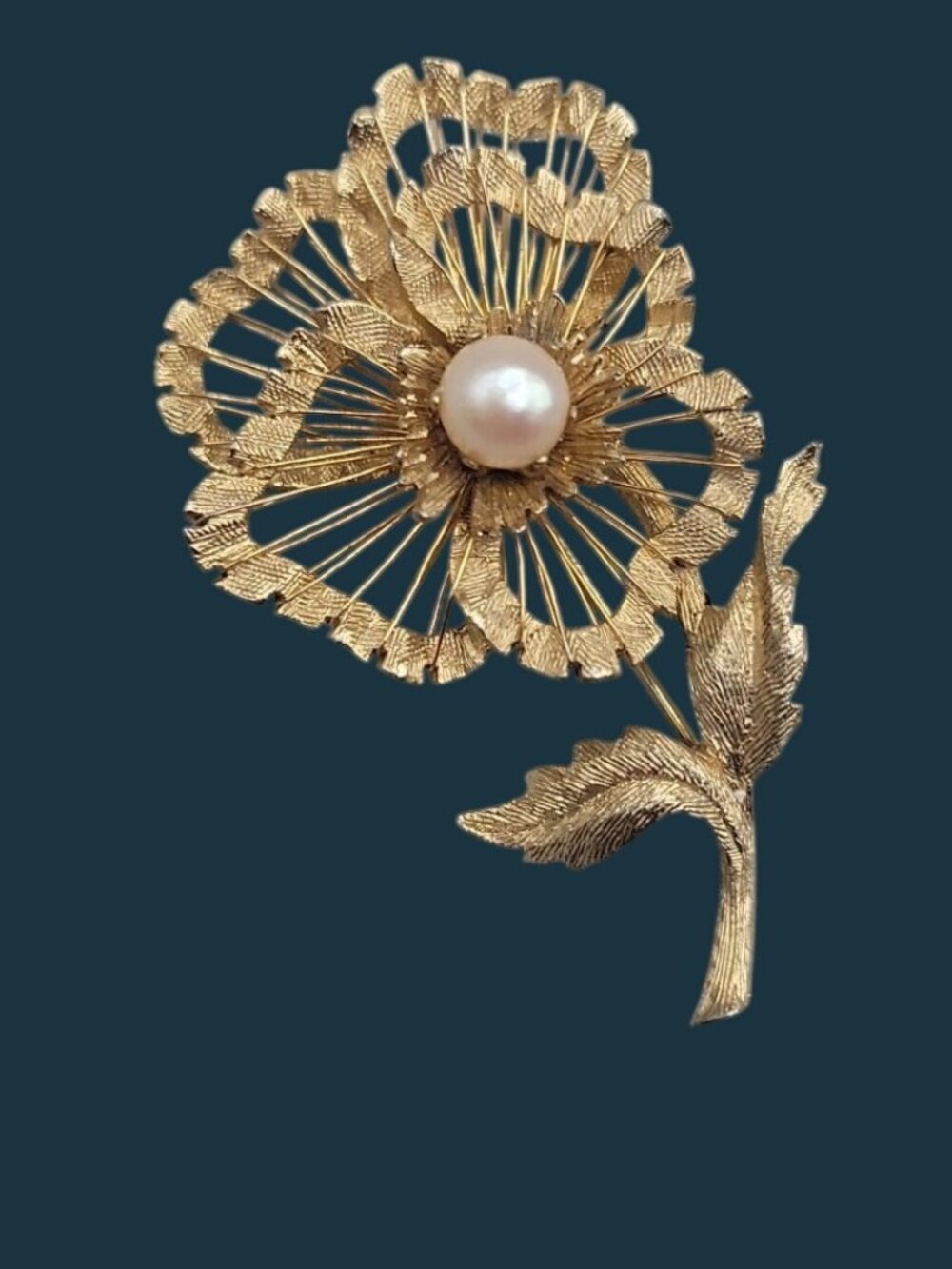 Brooks Flower Brooch Pin Gold Faux Pearl Wire Detail Prong Set Gold Tone Vintage
